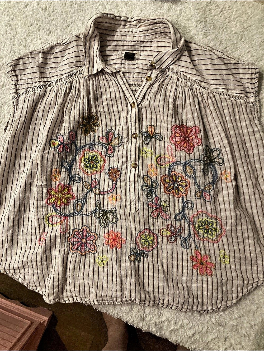 Pilcro by Anthropologie Embroidered Striped Button Down in Cream & Pink Large